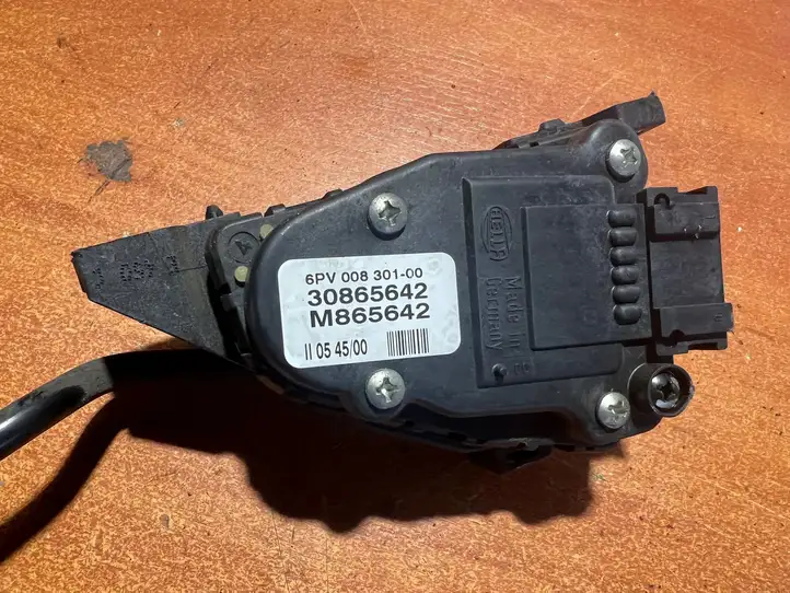 Volvo S40, V40 (2000 - 2004) 30865642 Педаль акселератора — фото 4