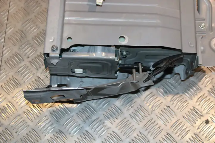 Toyota Auris E180 (2012 - 2018) G928012020 Аккумулятор гибридного / электрического автомобиля — фото 3