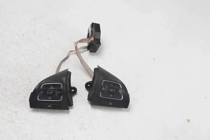 Volkswagen Tiguan (2011 - 2016) 5C0959538B Кнопки на рулевом колесе — фото 7