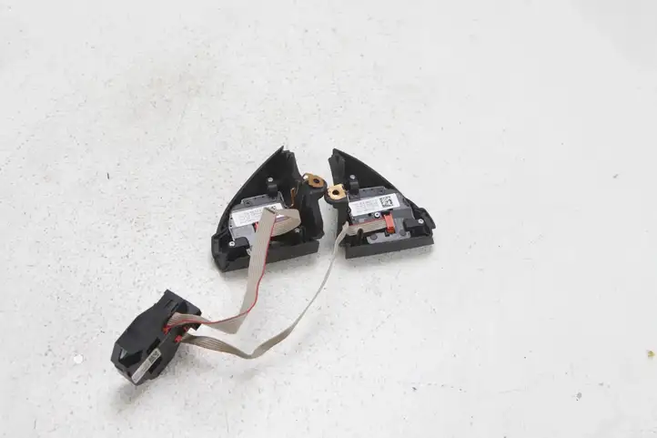 Volkswagen Tiguan (2011 - 2016) 5C0959538B Кнопки на рулевом колесе — фото 8