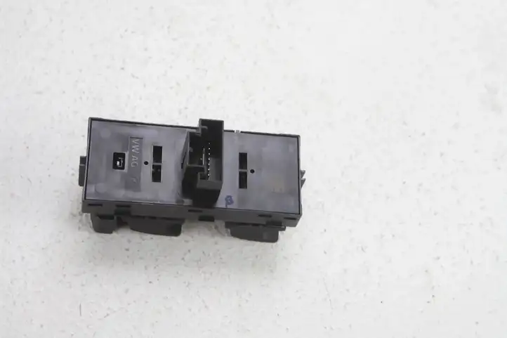 Volkswagen Golf VII (2013 - 2019) 5G0959857B Блок кнопок стеклоподъемников — фото 6