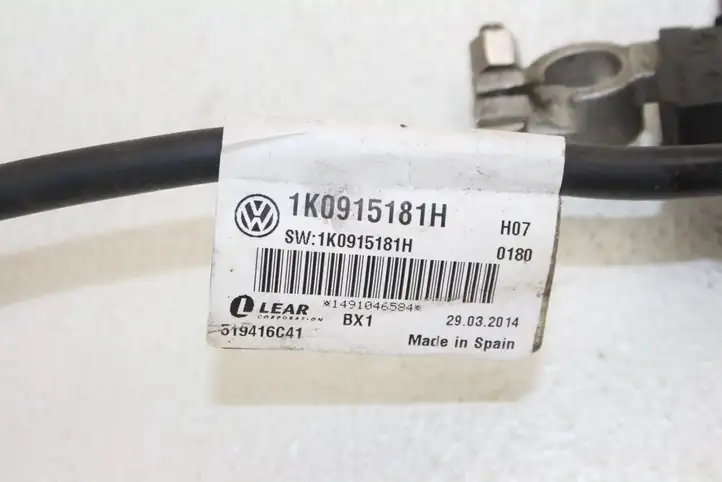 Volkswagen Tiguan (2011 - 2016) 1K0915181H Минусовой провод аккумулятора — фото 5