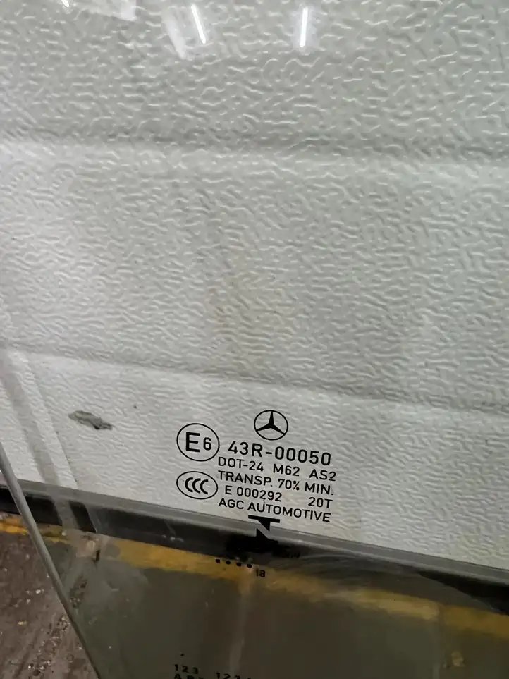Mercedes-Benz GLC X253/C253 (2015 - ) A2537256800 Стекло передней двери — фото 5