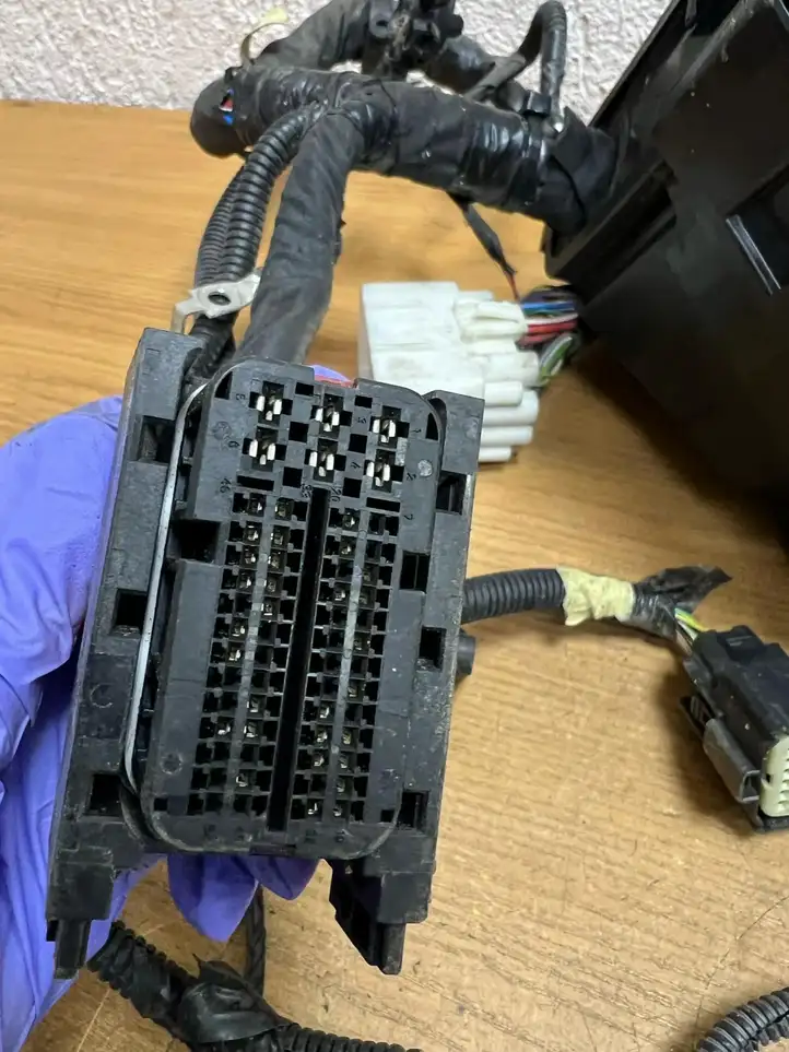 Volvo XC40 (2017 - ) 8888752265 Блок предохранителей (комплект) — фото 16