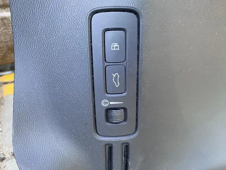 Volvo XC40 (2017 - ) 31442616 Нижняя отделка панели приборов — фото 4