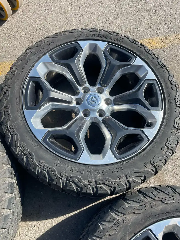 Dodge Ram (2018 - ) 5YD62TRMAB Легкосплавный колесный диск R22 — фото 4