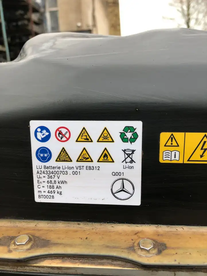 Mercedes-Benz EQA (2021 - ) A2433400703 Аккумулятор гибридного / электрического автомобиля — фото 4