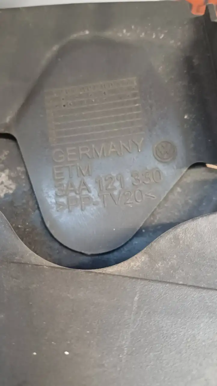 Volkswagen PASSAT B7 USA (2012 - 2016) 3AA121330 Кронштейн панели радиатора — фото 4