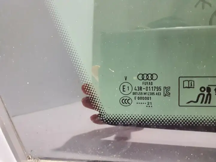Audi A6 S6 C8 4K (2018 - ) 4K9845297A Заднее боковое стекло — фото 3