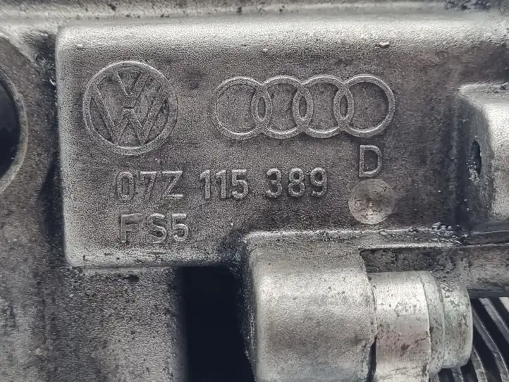 Volkswagen Touareg I (2002 - 2010) 07Z115389D Кронштейн масляного фильтра — фото 7
