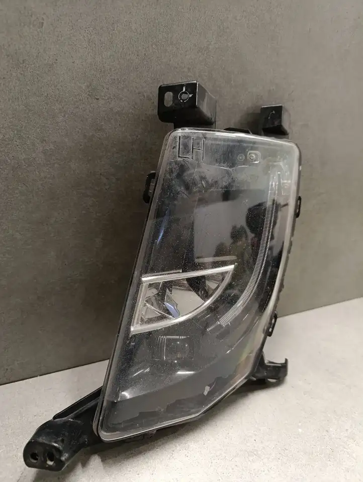 Tesla Model S (2016 - 2021) 600591500E Передняя противотуманная фара — фото 3