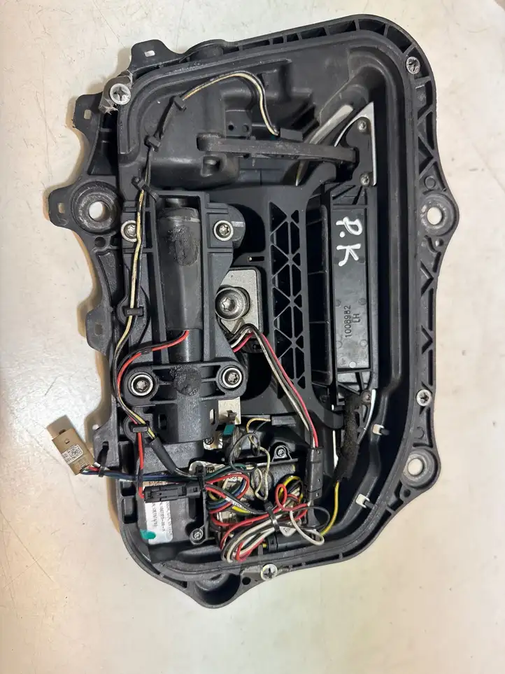 Tesla Model S (2012 - 2016) 100737300H Наружная ручка двери — фото 2
