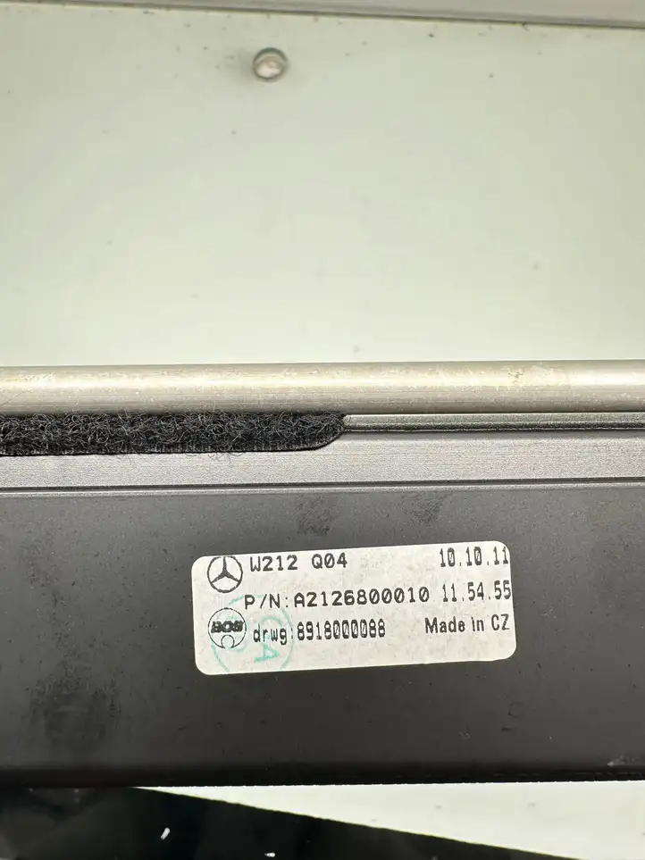 Mercedes-Benz CLS C218,X218 (2011 - 2017) A2126800010 Вещевой ящик — фото 5