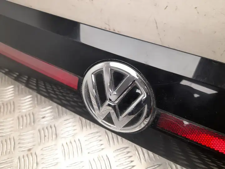 Volkswagen T-Cross (2017 - ) 2GM827577E Подсветка номера — фото 3