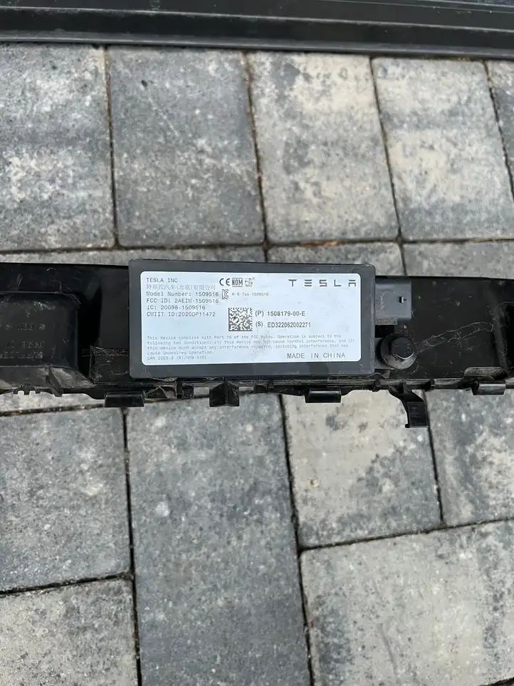 Tesla Model Y (2019 - 2024) 149404500 Кронштейн заднего бампера — фото 2