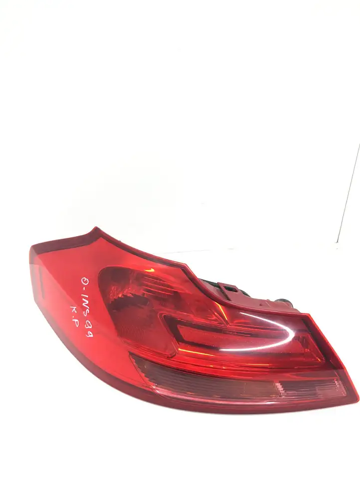 Opel Insignia A (2008 - 2017) 13226856 Задний фонарь в крышке багажника — фото 1