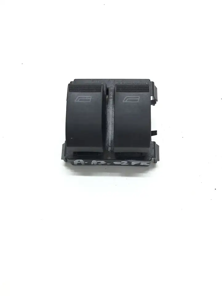 Audi A3/S3 8L (2000 - 2003) 8L0959851 Кнопка стеклоподъемников — фото 1
