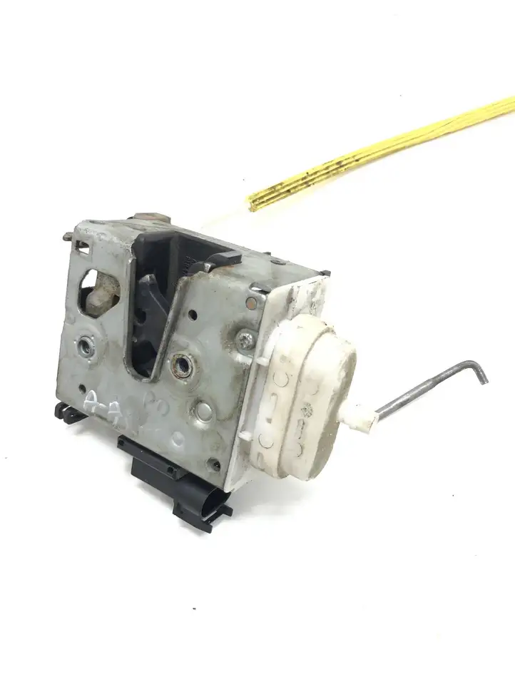 Audi A3/S3 8L (2000 - 2003) 8L1837016C Замок ручки двери — фото 1