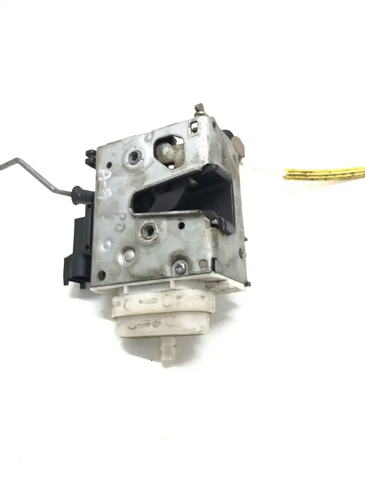 Audi A3/S3 8L (2000 - 2003) 8L1837016C Замок ручки двери — фото 3