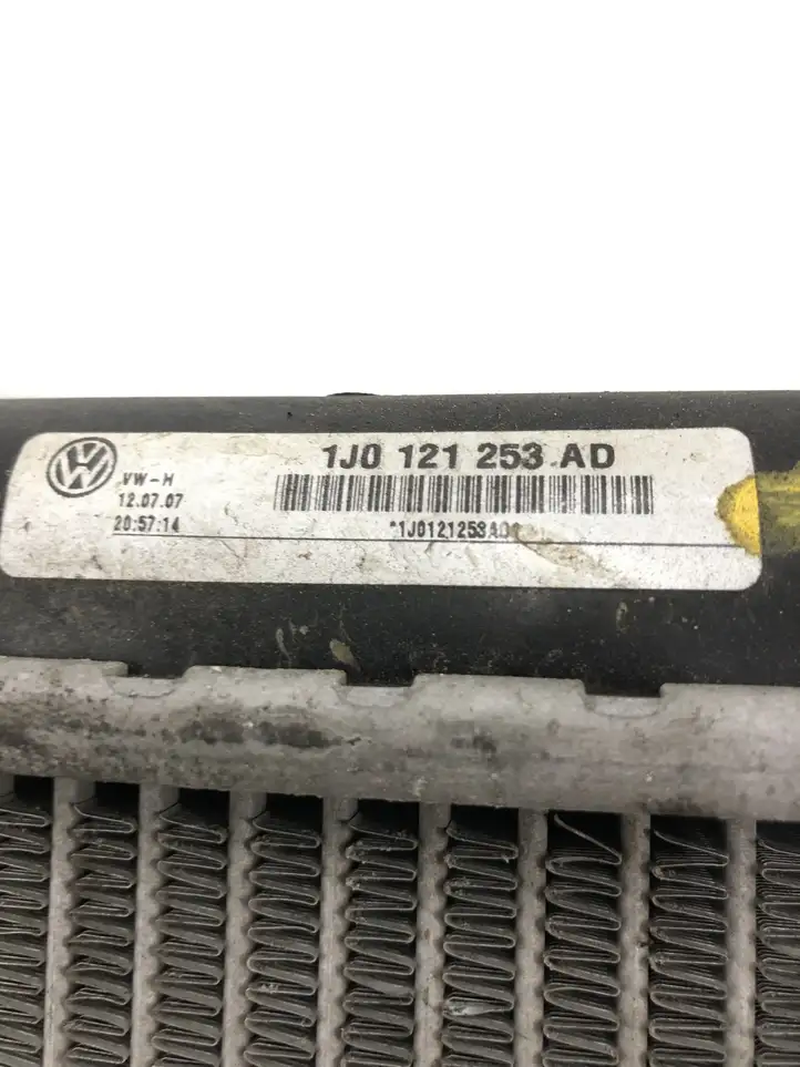 Audi A3/S3 8L (2000 - 2003) 1J0121253 Радиатор охлаждающей жидкости двигателя — фото 3