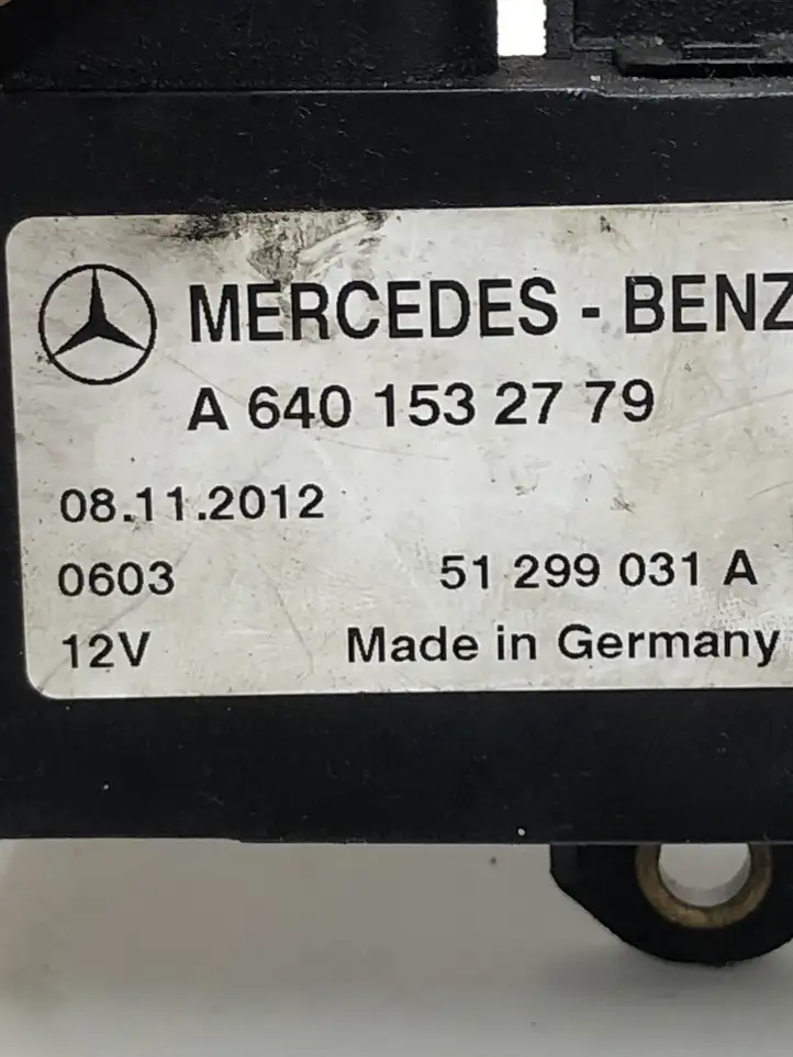Mercedes-Benz A W169 (2004 - 2012) A6401532779 Реле накала свечей — фото 4