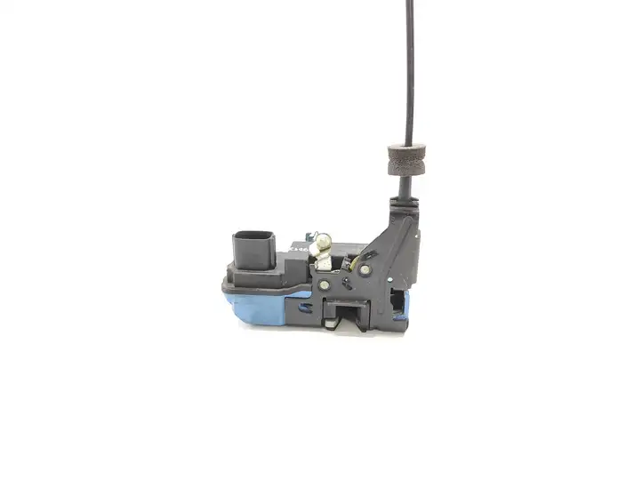 Volvo XC70 (2000 - 2004) 8650544 Замок передней двери — фото 2