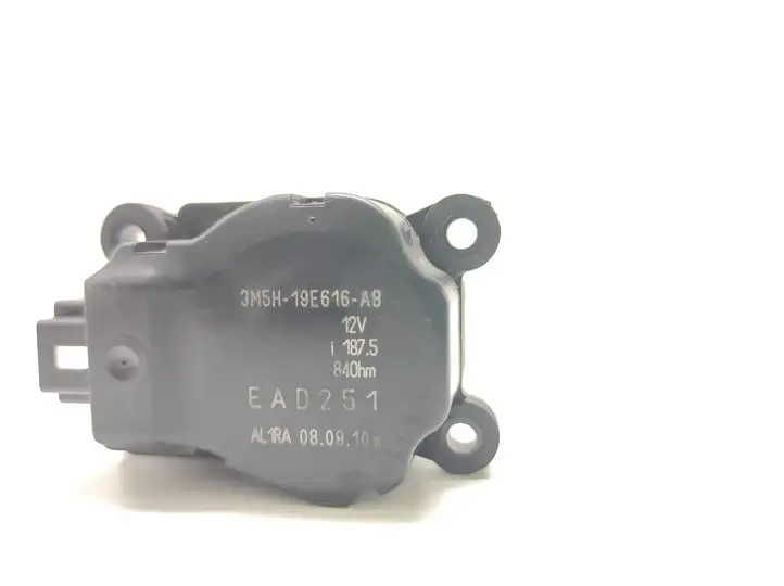Ford C-MAX II (2010 - 2015) 3M5H19E616AB Двигатель задвижки потока воздуха — фото 2