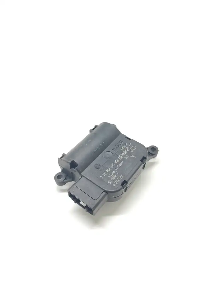 Audi A3/S3 8P (2003 - 2005) 0132801340 Двигатель задвижки потока воздуха — фото 1