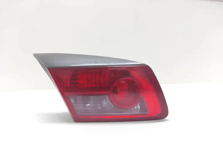 Renault Vel Satis (2002 - 2005) 8200014362 Задний фонарь в крышке багажника — фото 1