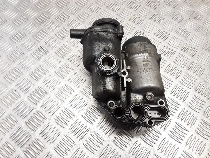 Volvo V70 (2000 - 2004) 08642839 Кронштейн масляного фильтра — фото 1