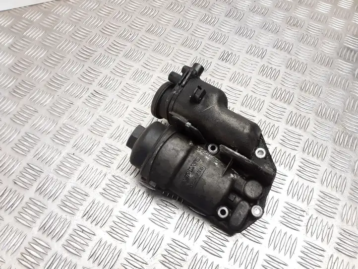 Volvo V70 (2000 - 2004) 08642839 Кронштейн масляного фильтра — фото 2