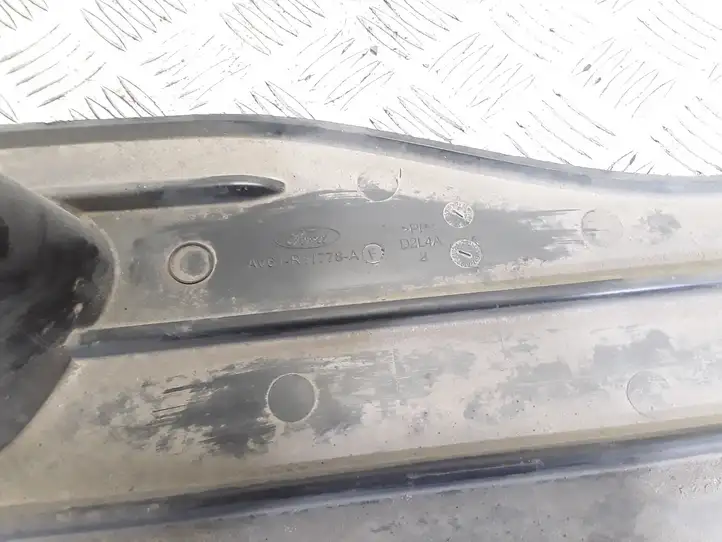 Ford Focus (2015 - 2019) AV61R11778A Защита днища задней части — фото 2