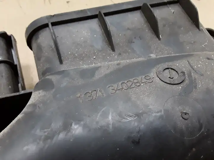 BMW X3 E83 (2003 - 2010) 13713402849 Резонатор впуска — фото 2