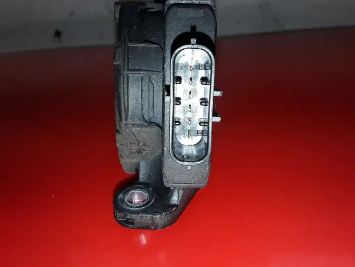 Audi A5 8T 8F (2007 - 2011) 8K1721523 Педаль акселератора — фото 4