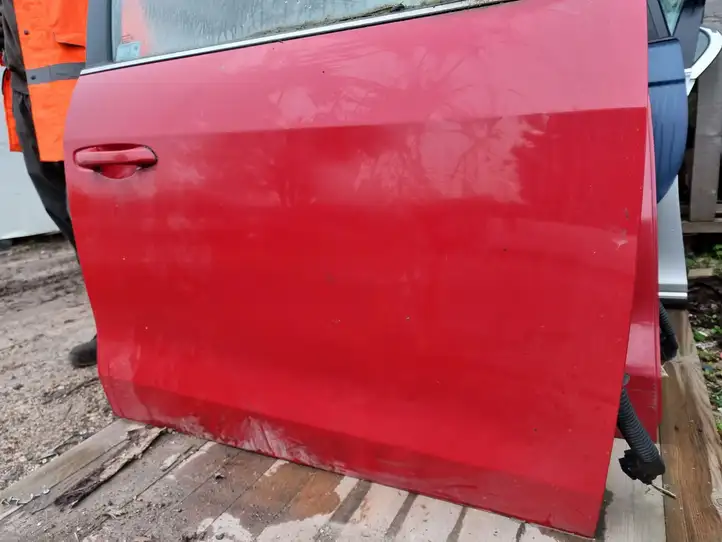 SsangYong Tivoli (2015 - ) Дверь — фото 3