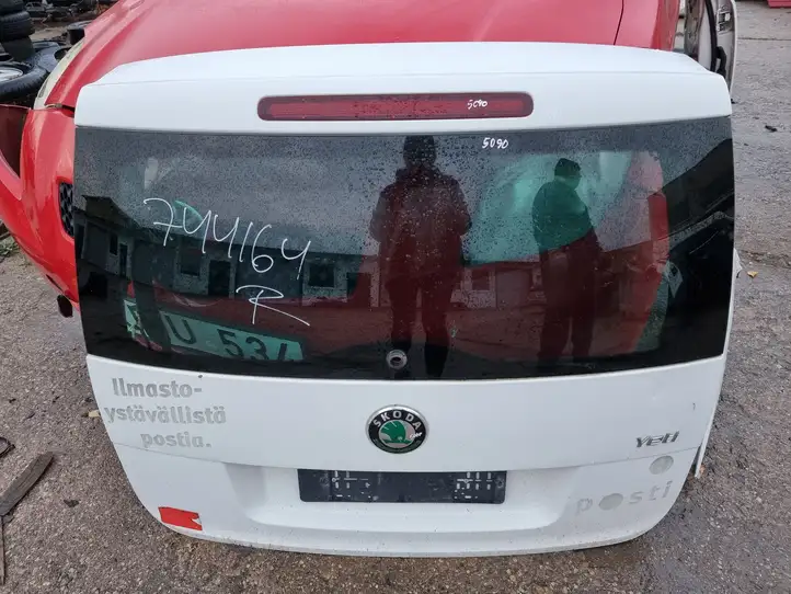 Skoda Yeti (5L) (2009 - 2012) Крышка багажника — фото 1