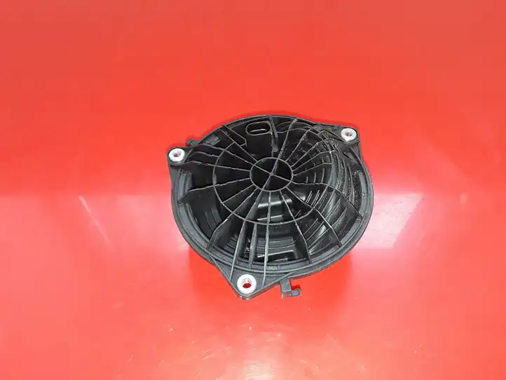 Volkswagen Polo V 6R (2009 - 2015) 6R6827469 Ручка крышки багажника — фото 3