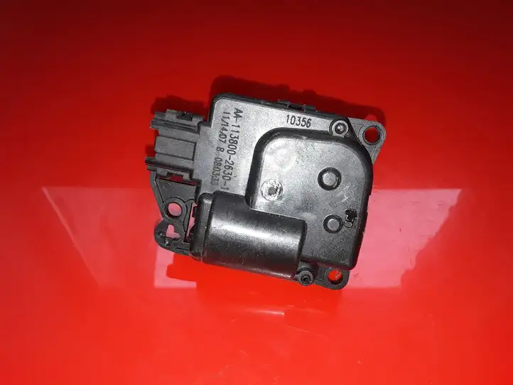 Dodge Caliber (2006 - 2012) AA1138002630 Двигатель задвижки потока воздуха — фото 1