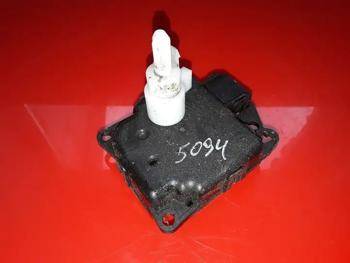 Dodge Caliber (2006 - 2012) AA1138002630 Двигатель задвижки потока воздуха — фото 2