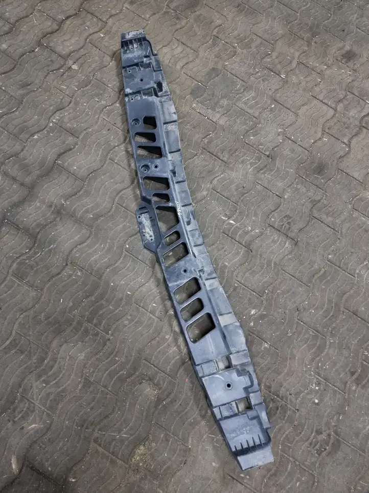 Land Rover Range Rover Sport L494 (2009 - 2013) D0N500011 Кронштейн заднего бампера — фото 1