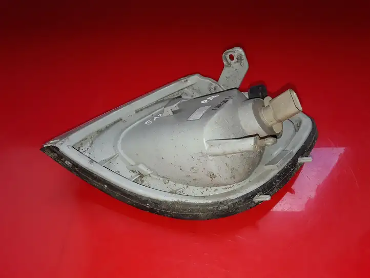 Hyundai Trajet (2000 - 2004) 923023A0 Указатель поворота передний — фото 2