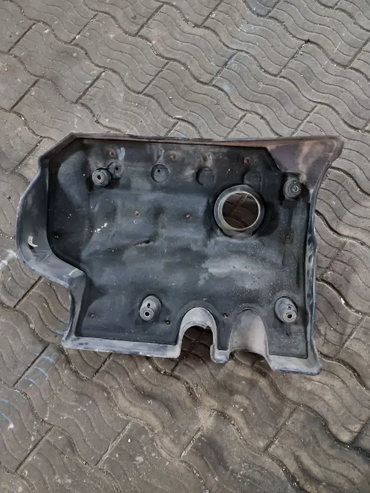 Hyundai Trajet (2000 - 2004) Крышка двигателя декоративная — фото 3