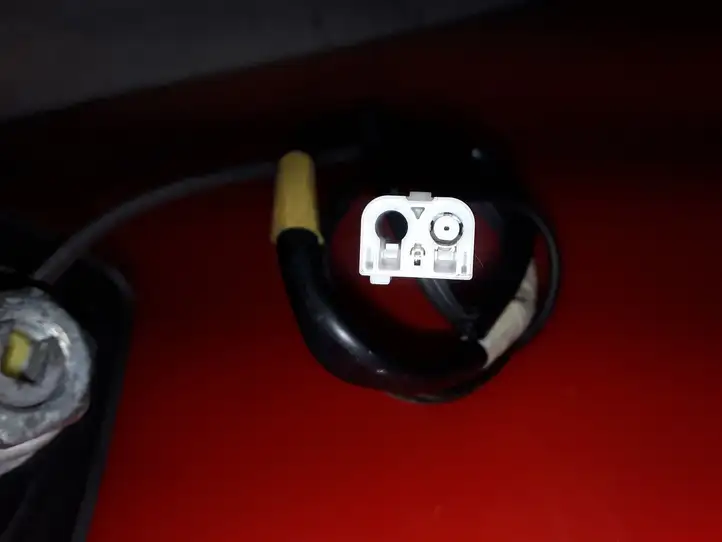 Toyota Verso (2009 - 2012) V307517C GPS антенна — фото 4