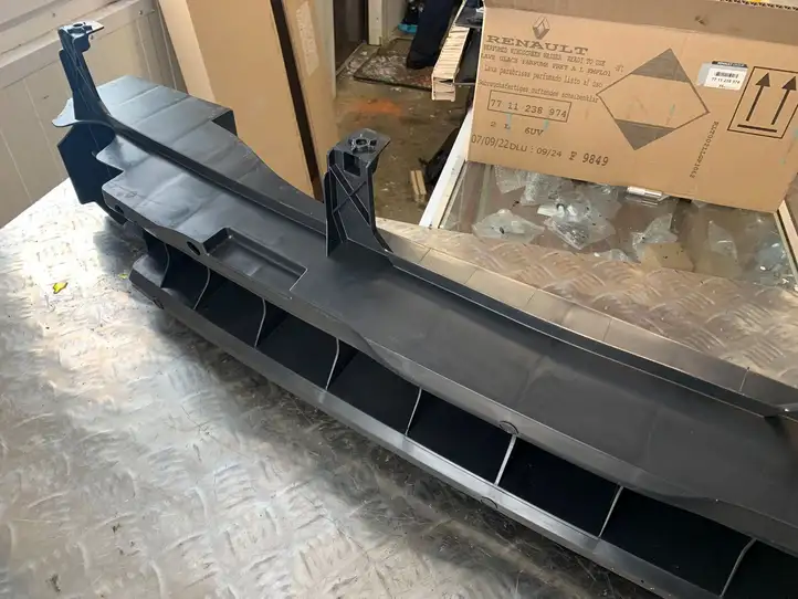 Renault Captur II (2020 - ) 850908266R Усилитель заднего бампера — фото 3