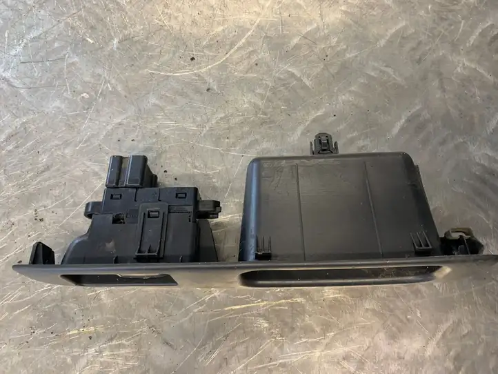 Nissan Qashqai (2006 - 2010) 82950JD000 Блок кнопок стеклоподъемников — фото 2