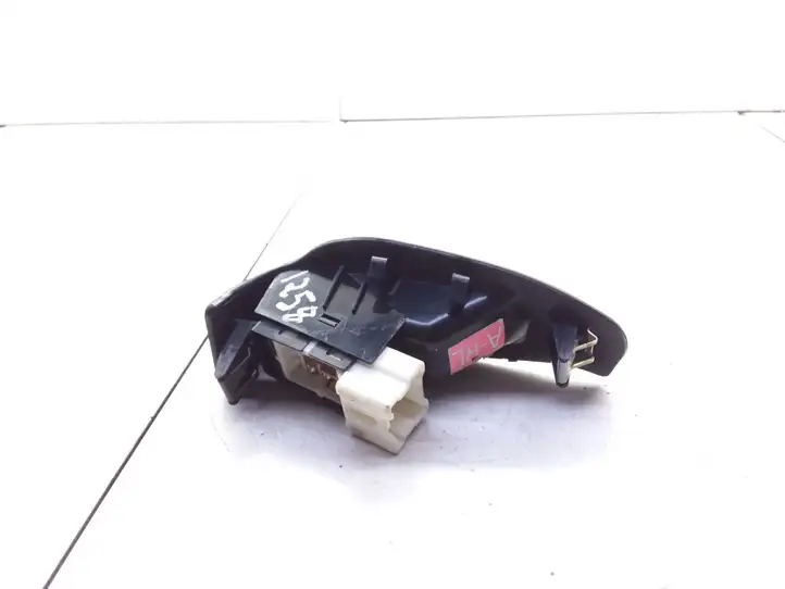Subaru Outback (1998 - 2003) 83071AE040 Кнопка стеклоподъемников — фото 3