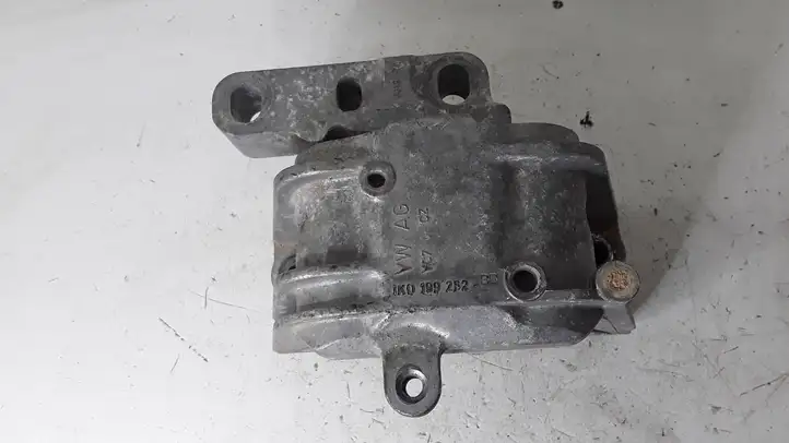 Volkswagen Touran I (2003 - 2010) 1K0199262 Опора двигателя — фото 1