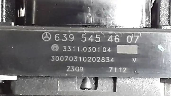 Mercedes-Benz Vito Viano W639 (2003 - 2010) 6395454607 Включатель аварийных фонарей — фото 2
