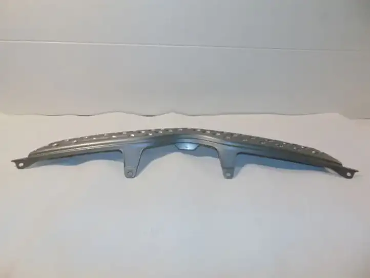 Toyota Yaris Verso (1999 - 2005) 5311152250 Передняя решетка — фото 5