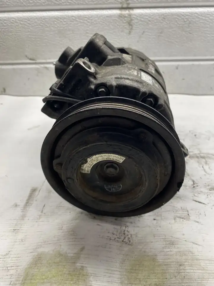 Volkswagen Tiguan (2007 - 2011) 4472208184 Компрессор (насос) кондиционера воздуха — фото 1